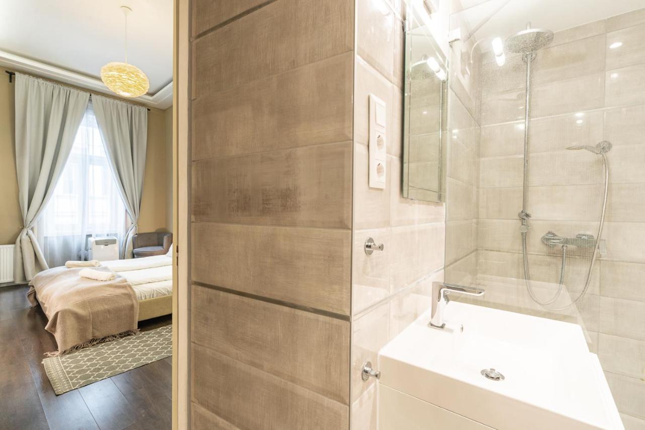 Spacious Luxury Apartment At The Heart Of Budapest Exterior foto